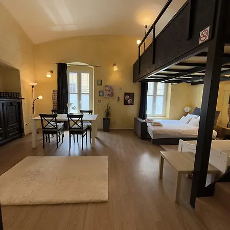 아파트 Oasis-with Parking