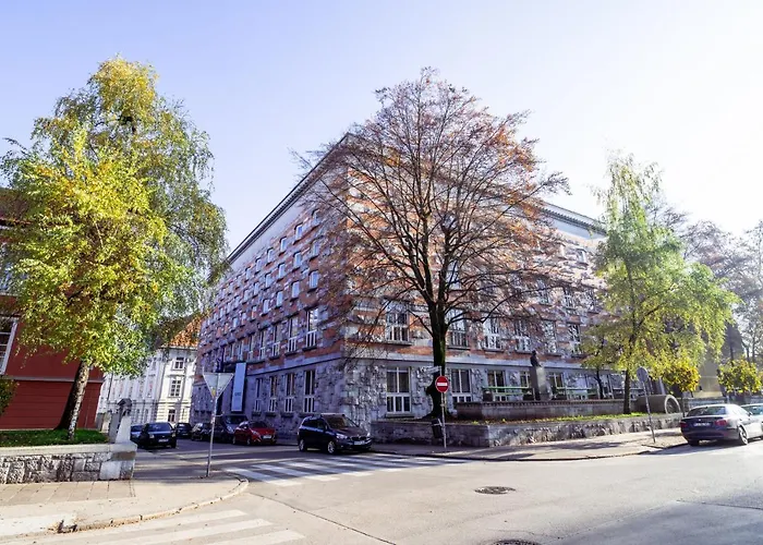 Oasis-with Parking * Lublana