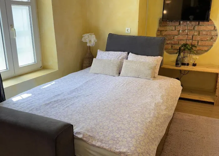 Oasis-with Parking *